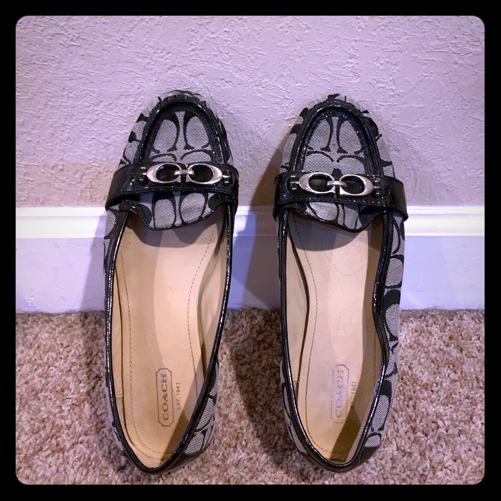 Coach flats